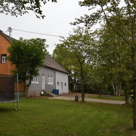 Cozy Holiday Home In Neuendorf With Garden Εξωτερικό φωτογραφία