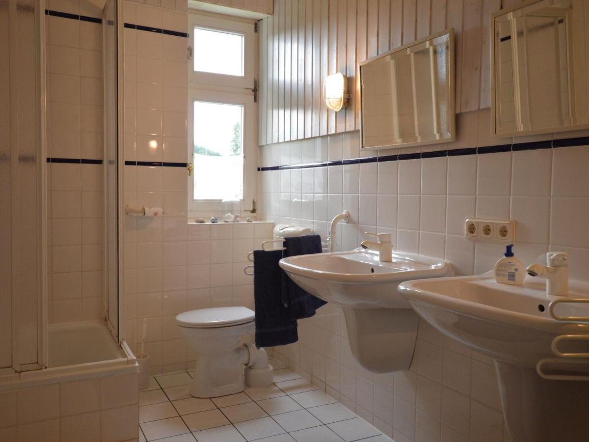 Cozy Holiday Home In Neuendorf With Garden Εξωτερικό φωτογραφία